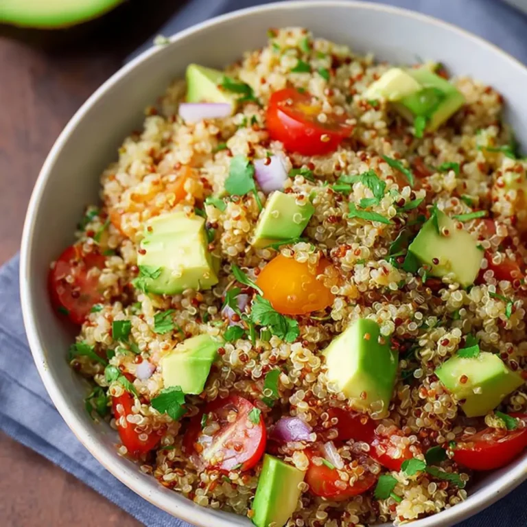 Ensalada de quinoa con aguacate